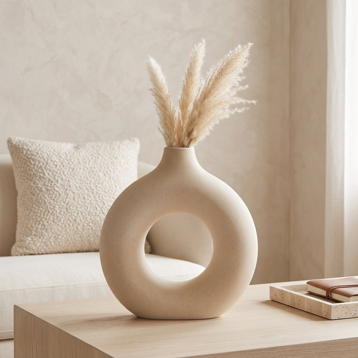 Halo ring vase
